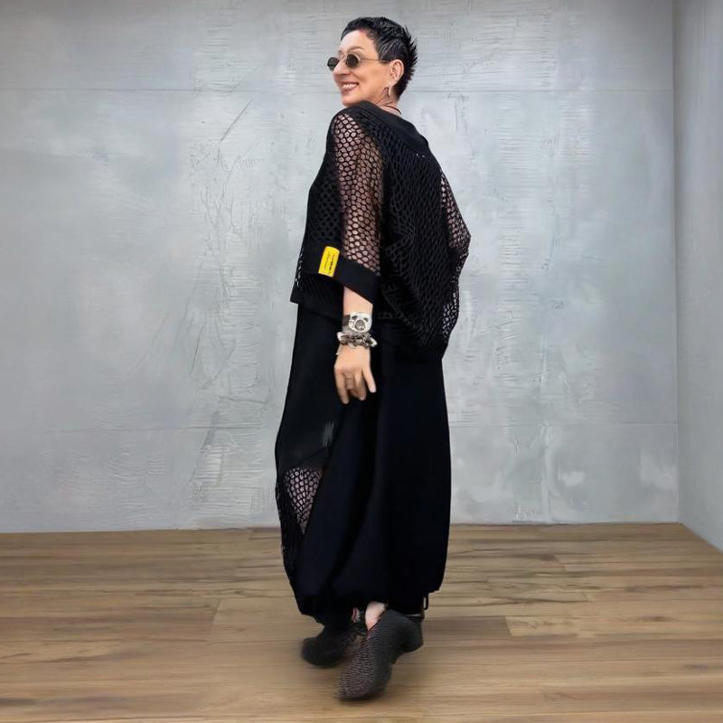 Sain | Urbanes Inneres Kleid mit Stricküberwurf