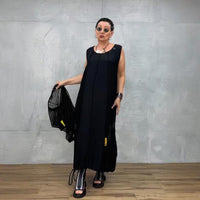 Sain | Urbanes Inneres Kleid mit Stricküberwurf