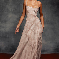 Sadie | Langes ärmelloses Kleid mit klassischem Design