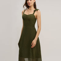 Livi | Grünes Midikleid mit Bindeträgern