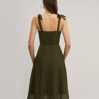 Livi | Grünes Midikleid mit Bindeträgern