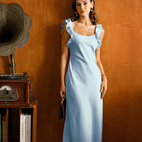 Hyra | Blaues Satin-Midikleid mit Rüschen